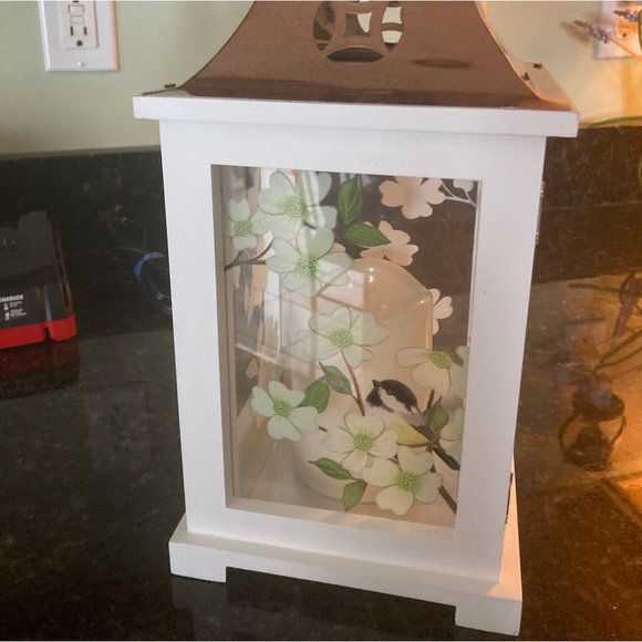 Electronic Candle Holder - Picture 2 of 4